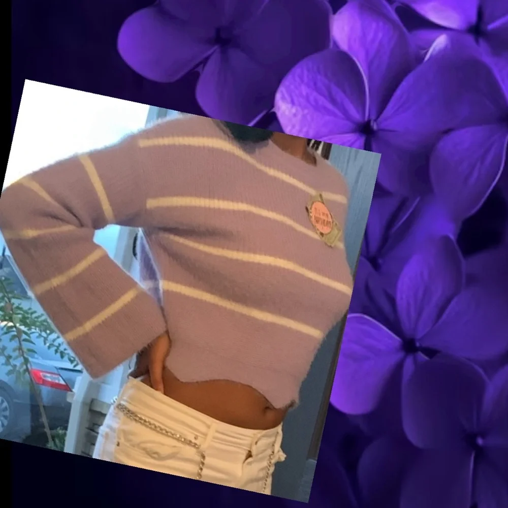 Cropped sweater for teens/juniors - Picture 1 of 4